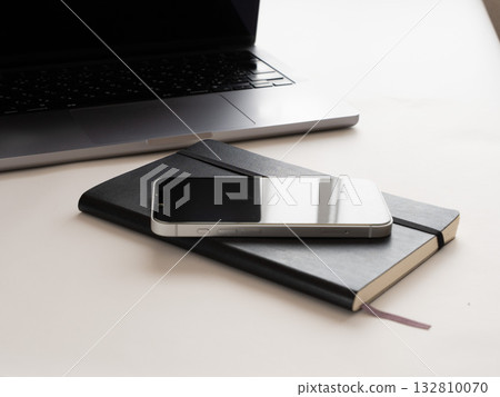手機、電腦和筆記型電腦 132810070