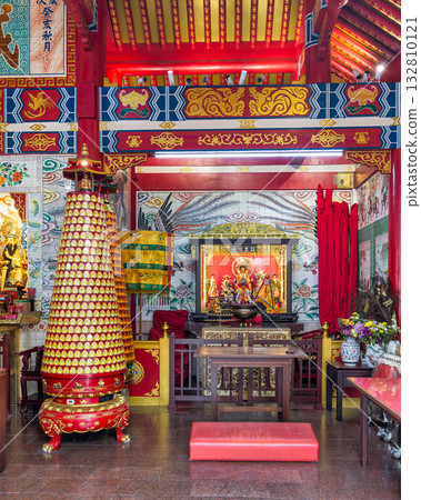 Vibrant interior of Teng Yun Temple, a Chinese temple with ornate decorations in Bandar Seri Begawan, Brunei Darussalam. 132810121