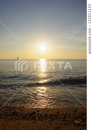 兵庫縣南淡路市黃昏的慶野松原海灘 兵庫縣南淡路市黃昏的慶野松原海灘 132811110