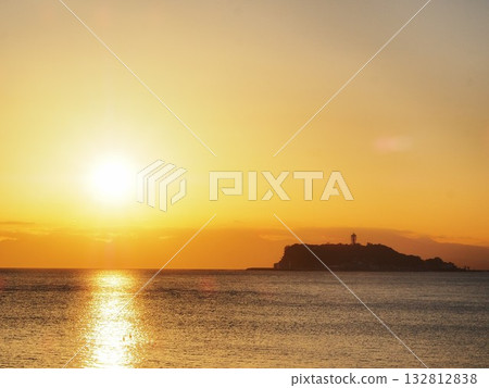 Enoshima and sunset in Kanagawa Prefecture, October 132812838