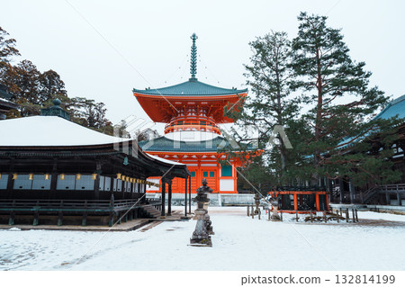 Snowy Mount Koya: Danjo Garan and Miedo Hall Snowy Mount Koya: Danjo Garan and Miedo Hall 132814199