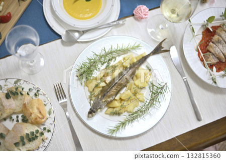 Today's lunch Today's lunch 132815360