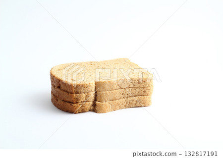bread slice isolated on white background 132817191