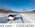 Image of studless tires on a car running on a snowy road Asahikawa City, Hokkaido 132818280