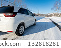 Image of studless tires on a car running on a snowy road Asahikawa City, Hokkaido 132818281