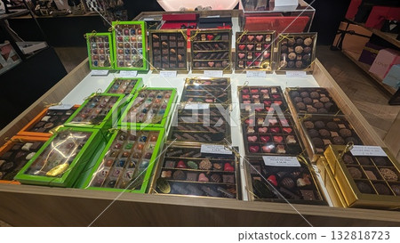 Colorful Belgian chocolate gift sets  132818723