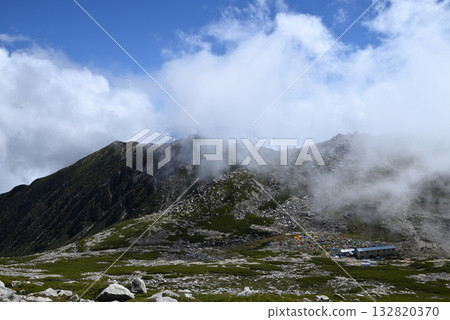 Climbing Mount Kisokoma, Central Alps, Nagano Prefecture Climbing Mount Kisokoma, Central Alps, Nagano Prefecture 132820370