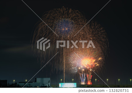 The Hiraguchi Hachiman Shrine Festival in Hamamatsu City: Fireworks display and the Shin-Tomei Expressway (Shizuoka Prefecture) 132820731