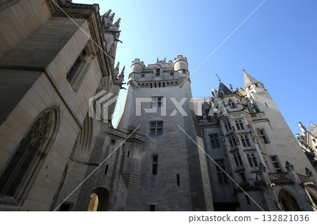 Chateau de Pierrefonds, Pierrefonds, Oise, France Chateau de Pierrefonds, Pierrefonds, Oise, France 132821036