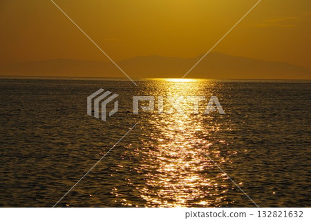 View of the sunset over the Harima Nada Sea from Keino Matsubara, Minamiawaji City, Hyogo Prefecture 132821632