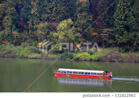 Mogami River Boat Ride Autumn Leaves 132822062