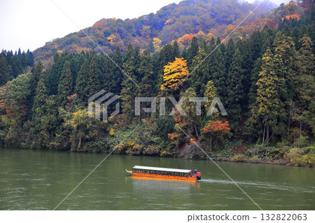 Mogami River Boat Ride Autumn Leaves 132822063