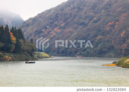 Mogami River Boat Ride Autumn Leaves Mogami River Boat Ride Autumn Leaves 132822084
