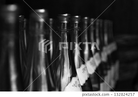 A 1.8L sake bottle placed in a liquor store (monochrome) 132824257