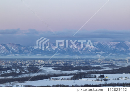 Sunrise and Hidaka Mountains 132825432