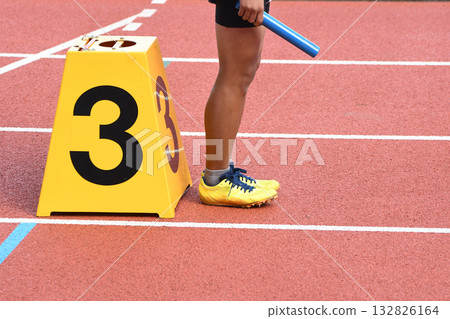 Athletes waiting for the start 132826164