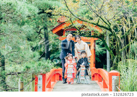 Seven hundred fifty-three parent and child Seven hundred fifty-three parent and child 132826723