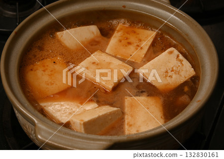 類似砂鍋豆腐 132830161