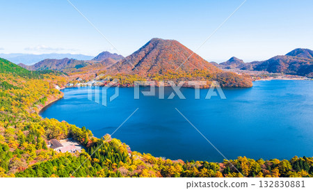 榛名山（秋季）：從歌舞伎山和鈴岩眺望的景色 132830881