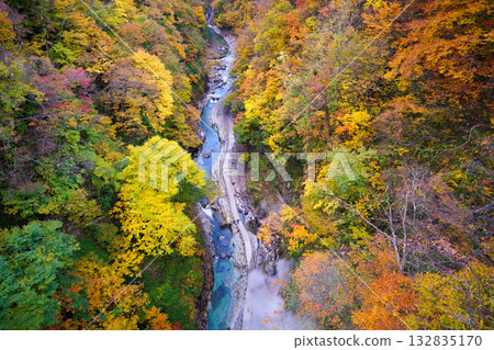 Oyasukyo Gorge Great Fountain Promenade in Autumn 132835170
