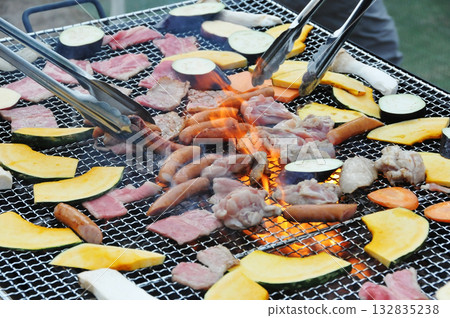 Delicious barbecue Delicious barbecue 132835238