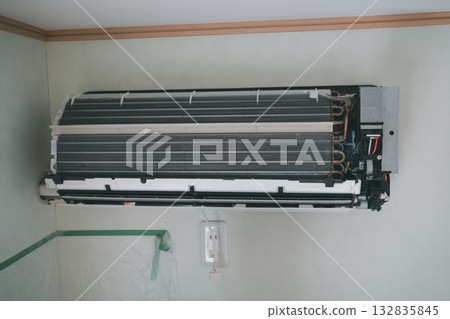 air conditioning, wall, walls 132835845