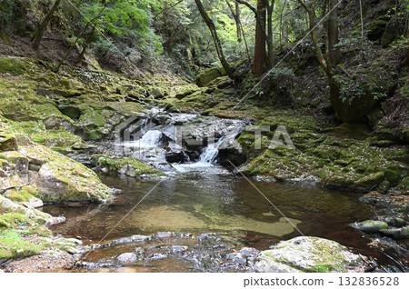 赤目48瀑布,姊妹瀑布,名隱市 赤目48瀑布,姊妹瀑布,名隱市 132836528