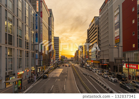Osaka cityscape evening view from Abeno pedestrian bridge Osaka cityscape evening view from Abeno pedestrian bridge 132837341