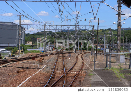 Inside Kizu Station on the Kansai Main Line and Nara Line Inside Kizu Station on the Kansai Main Line and Nara Line 132839083