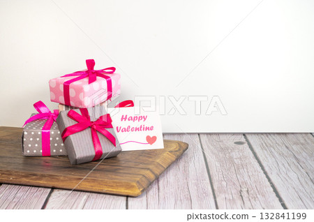Valentine's Day design gift box 132841199