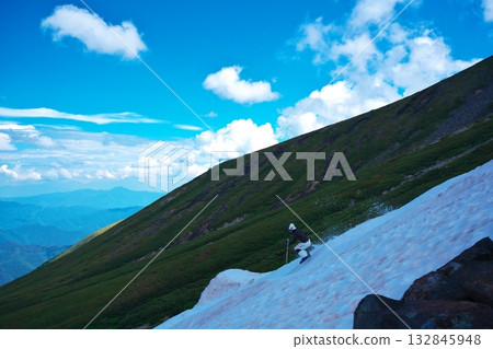 Summer skiing on the clouds on the upper left side of Norikura Taisetsukei 132845948
