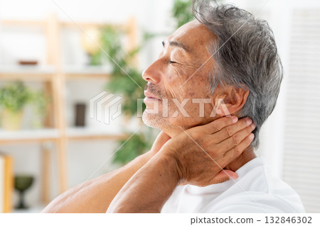 Men's Beauty Massage Profile Men's Beauty Massage Profile 132846302