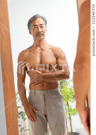 飲食胃男 132846359