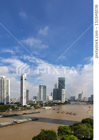 Scenery of the Chao Phraya River and working boats in Bangkok, the capital of Thailand 132848036