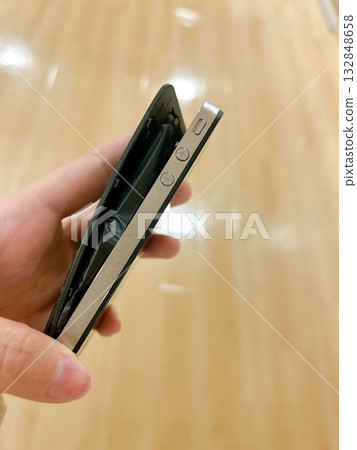 臃腫的iPhone 132848658