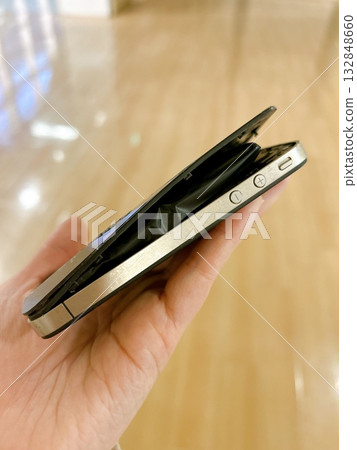 膨脹的鋰電池 132848660