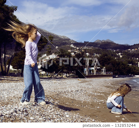 little cute girl on beach, lifestyle people concept 132853244