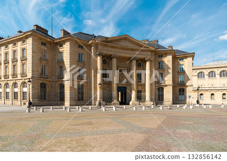 Historic facade of Paris-Pantheon-Assas University on Place du Pantheon in Paris, France Historic facade of Paris-Pantheon-Assas University on Place du Pantheon in Paris, France 132856142