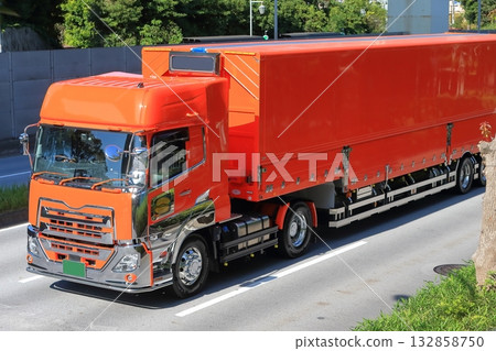Trailer truck image 132858750