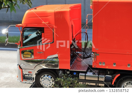 拖車圖像 132858752