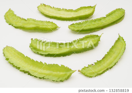 Winged beans and cucumber beans Winged beans and cucumber beans 132858819