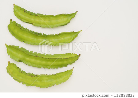 Winged beans and cucumber beans Winged beans and cucumber beans 132858822