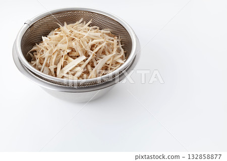 牛蒡 牛蒡 132858877