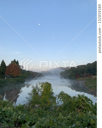 Blue sky and reservoir 132859160