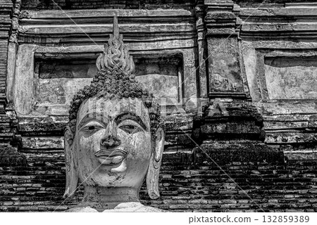 Ancient Buddha Statue in Black and White Ancient Buddha Statue in Black and White 132859389