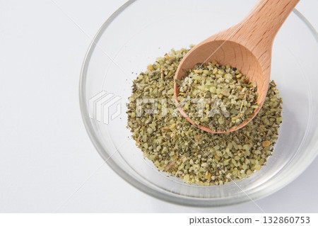 玻璃容器裝的香草鹽 132860753