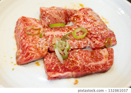 Delicious yakiniku restaurant loin Delicious yakiniku restaurant loin 132861037