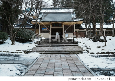 Mount Koya: Winter Treasure House 132862519