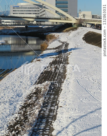 Snow Scene Tsurumi River Snow Scene Tsurumi River 132863031