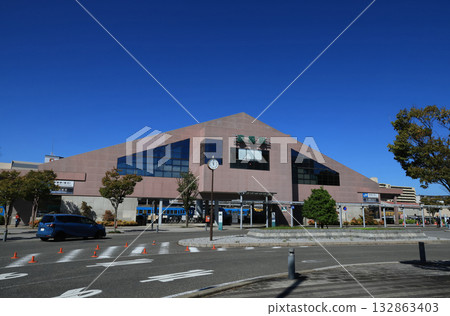 東海道本線彥根站東口大樓 132863403